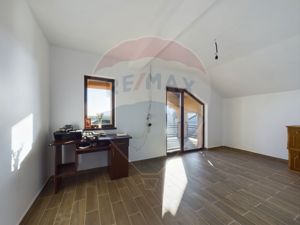 Casa de vanzare  |  5 camere  |  Peris - imagine 16