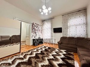 Apartament 2 camere, spatios, pod reabilitat, loc de parcare si garaj - imagine 2