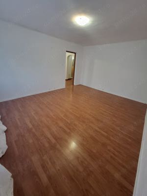 Proprietar, vand apartament 3 camere-Parc Sebastian - imagine 4