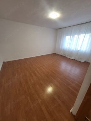 Proprietar, vand apartament 3 camere-Parc Sebastian - imagine 5