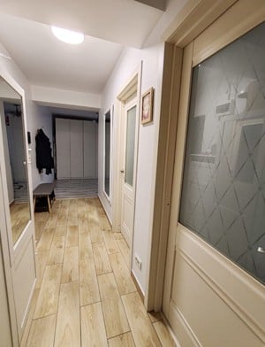 De vânzare apartament cu 2 camere decomandat, bloc NOU  - imagine 6