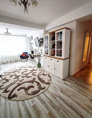 De vânzare apartament cu 2 camere decomandat, bloc NOU  - imagine 2