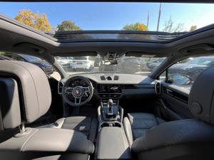 Porsche Cayenne 2023 E-Hybrid Platinum Edition Super Specs Masaj Garantie - imagine 3