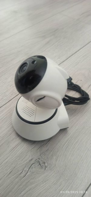 Camera Smart Wireless IP V380, HD. Model Q6  Camera Smart Wireless IP V380, HD. Suporta vizionarea l