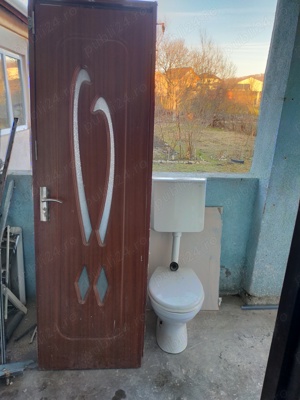 Vind ușa interior și wc 