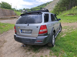 Vând kia sorento 2.5 CRDI 140 cp - imagine 2 Vând kia sorento 2.5 CRDI 140 cp - imagine 2