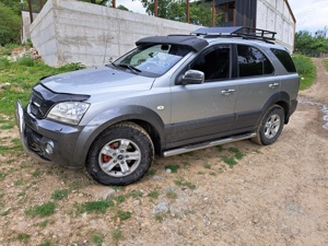 Vând kia sorento 2.5 CRDI 140 cp - imagine 3 Vând kia sorento 2.5 CRDI 140 cp - imagine 3