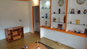 Inchiriez apartament 2 camere in Deva, zona ultracentrala( Bd 1 Decembrie), mobilat - imagine 2