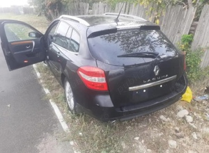 Dezmembrez Laguna 3 2.0 dci M9R 2009 - imagine 2