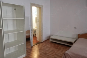 Apartament cu 2 camere de vanzare in cladire istorica  cu vedere in Piata Victoriei - imagine 2