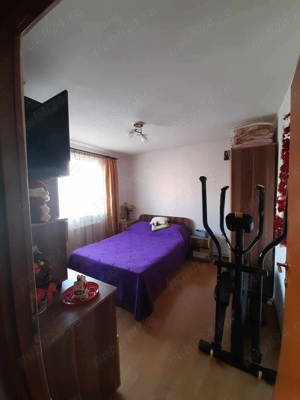 Vand apartament 2 camere