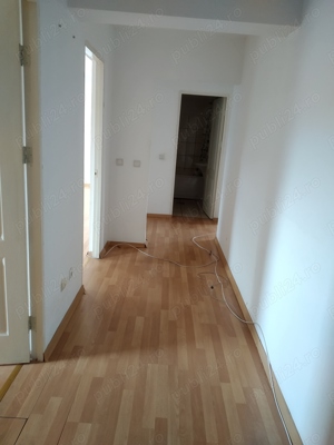 Vand apartament 2 camere Baciu - imagine 4