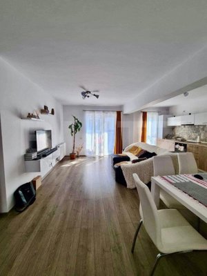 Apartament 2 camere, 57mp, etaj intermediar, parcare, zona Eroilor - imagine 2