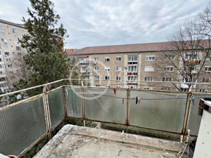 Apartament cu 2 camere de vanzare in zona Rogerius Oradea - imagine 8