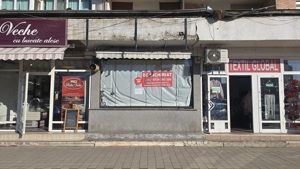 Inchiriez spatiu comercial in Deva, zona ultracentrala (Lido, Casa de Pensii), suprafata utila 70 mp