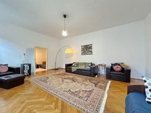 Apartament 2 camere Vanzare in Piata Sfatului, Pretabil Regim Hotelier - imagine 2