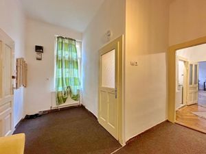 Apartament 2 camere Vanzare in Piata Sfatului, Pretabil Regim Hotelier - imagine 7