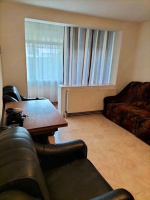 Închiriez apartament 3 camere parter  - imagine 6