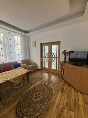 Camera de inchiriat in apartament de 3 camere – Piata Unirii - imagine 2