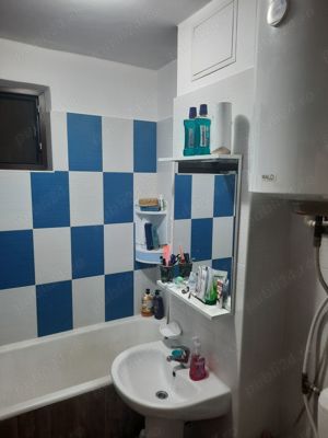 De vanzare apartament în micro 21 - imagine 5