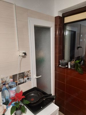 De vanzare apartament în micro 21 - imagine 3