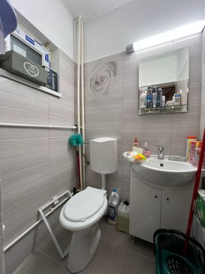 Vânzare apartament de 3 camere  - imagine 10