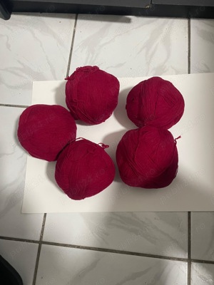 Fire de tricotat din lana fina