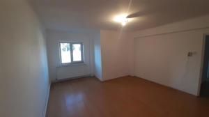 Apartament 4 Camere Bragadiru -Central - imagine 16