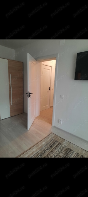 Inchiriez apartament 2 camere,mobilat și utilat complet,et 1.Zona micro 4. - imagine 3