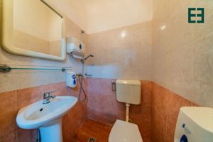 Apartament cu 2 camere etaj 1 zona ultracentrală - imagine 4