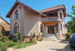 Casa de vânzare în Bacia 