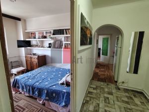 Vânzare apartament 4 camere semidecomandat Olteniței - Stadion - imagine 6