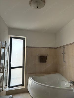 Vând sau închiriez apartament 3 camere sector 2 Delea Veche - imagine 9