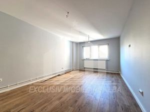 Apartament cu 3 camere decomandate, Cetate