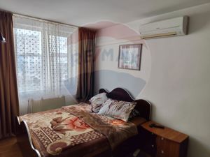 Apartament cu 3 dormitoare pe str. George Cosbuc - imagine 3