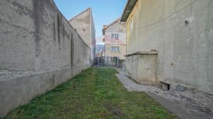 Apartament în casă cu 3 camere de vânzare în zona Brașovul Vechi - imagine 8