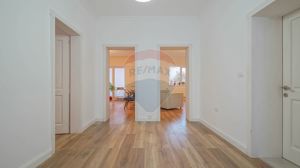 Apartament în casă cu 3 camere de vânzare în zona Brașovul Vechi - imagine 11