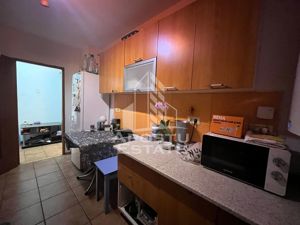 Apartament cu 2 camere, decomandat, etaj intermedar, zona Dambovita - imagine 4