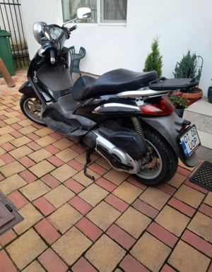 Scuter de 500cc Piaggio  - imagine 5