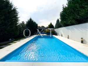 OX554 Casa exclusivista cu piscina in Chisoda - imagine 23