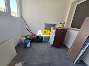 Apartament 3 Camere,  2 Bai, Etaj 1, Complet Renovat, Cetate - imagine 4