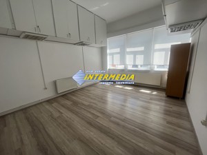 Spatiu de inchiriat in Centru zona Finante in suprafata de 25 mp finisat complet - imagine 5