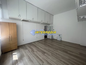 Spatiu de inchiriat in Centru zona Finante in suprafata de 25 mp finisat complet - imagine 3