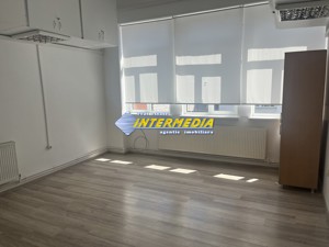 Spatiu de inchiriat in Centru zona Finante in suprafata de 25 mp finisat complet - imagine 4