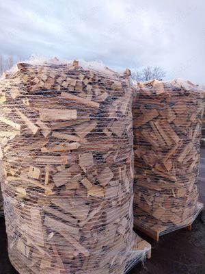 Deseuri de cherestea,Frasin si Stejar,uscate,666 Ron palet