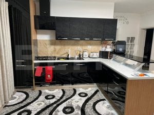 Apartament cu 3 camere, 78mp, zona Central - imagine 2