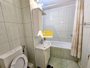 Apartament 3 camere, 2 bai, etaj 3, zona Liceului Sportiv - imagine 8