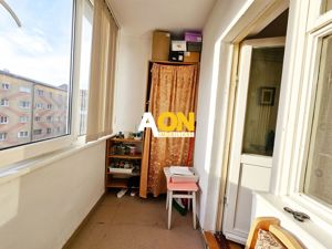 Apartament 3 camere, 2 bai, etaj 3, zona Liceului Sportiv - imagine 4