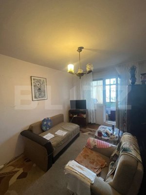 Apartament semidecomandat cu 4 camere, 60 mp, zona Dacia