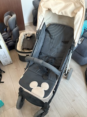 Vand carucior Hauck Disney Rapid 4 Plus Trio Set + baza Isofix